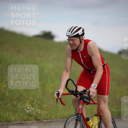 16.06.2024 - 26. Vierlanden-Triathlon Jannik Wohlers http://msf.ph/oto/6267502 16.06.2024 10:38:55 Radfahren 19, 42, 62 meine-sportfotos.de