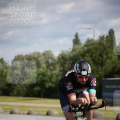16.06.2024 - 26. Vierlanden-Triathlon Jannik Wohlers http://msf.ph/oto/6267505 16.06.2024 10:50:11 Radfahren 135, 212 meine-sportfotos.de