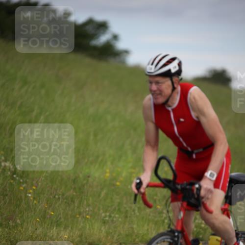 16.06.2024 - 26. Vierlanden-Triathlon Jannik Wohlers http://msf.ph/oto/6267514 16.06.2024 10:38:55 Radfahren 19, 42, 62 meine-sportfotos.de