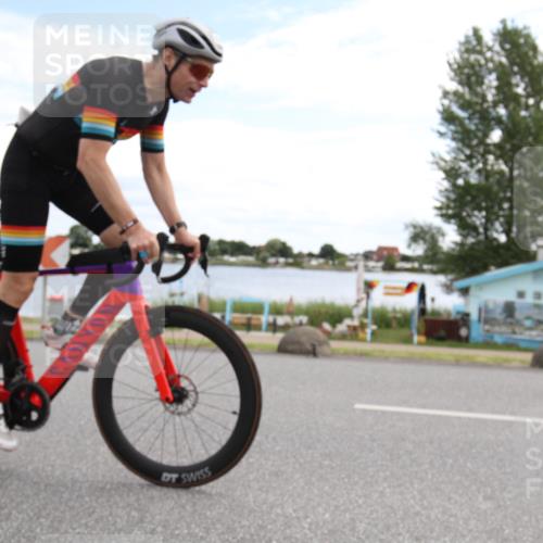 16.06.2024 - 26. Vierlanden-Triathlon Jannik Wohlers http://msf.ph/oto/6267516 16.06.2024 11:03:40 Radfahren 112, 115, 185, 318 meine-sportfotos.de