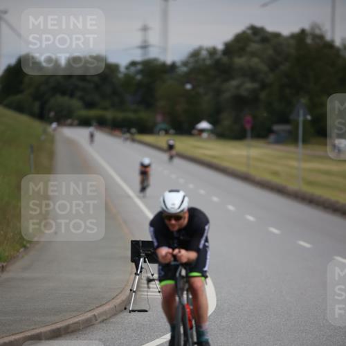 16.06.2024 - 26. Vierlanden-Triathlon Jannik Wohlers http://msf.ph/oto/6267523 16.06.2024 10:39:07 Radfahren 49, 73, 107, 167 meine-sportfotos.de