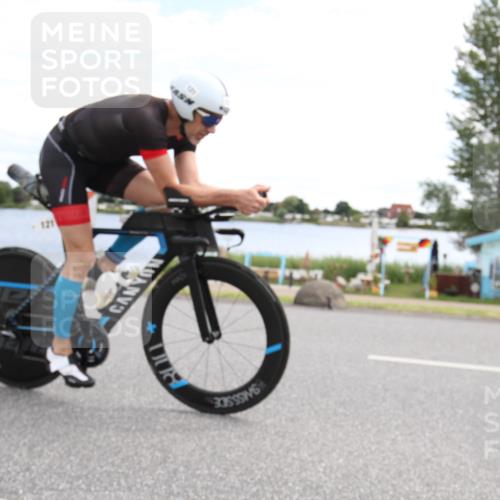 16.06.2024 - 26. Vierlanden-Triathlon Jannik Wohlers http://msf.ph/oto/6267526 16.06.2024 11:04:31 Radfahren 121, 152, 173, 206, 216 meine-sportfotos.de