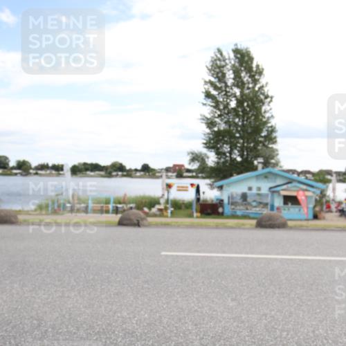 16.06.2024 - 26. Vierlanden-Triathlon Jannik Wohlers http://msf.ph/oto/6267549 16.06.2024 11:05:39 Radfahren 218, 275, 348 meine-sportfotos.de