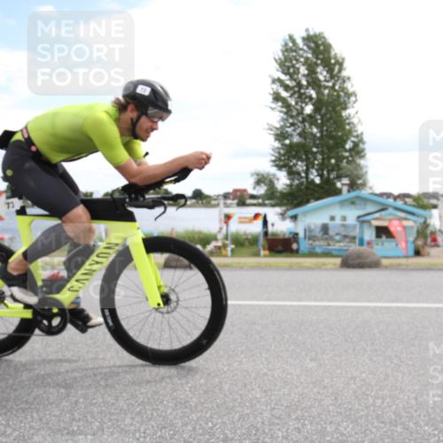 16.06.2024 - 26. Vierlanden-Triathlon Jannik Wohlers http://msf.ph/oto/6267559 16.06.2024 11:06:13 Radfahren 51, 73, 167, 186, 257, 346 meine-sportfotos.de