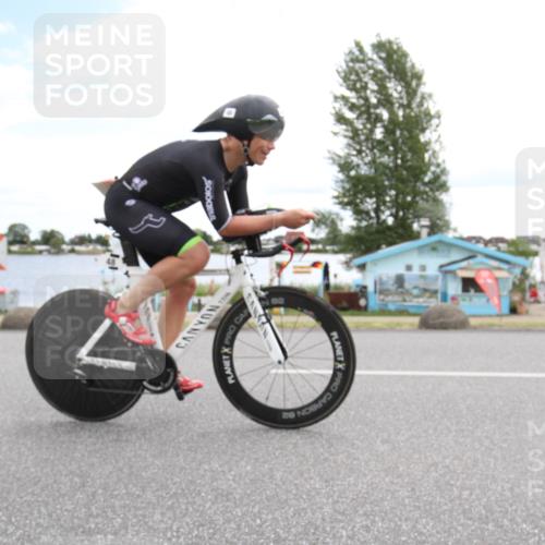 16.06.2024 - 26. Vierlanden-Triathlon Jannik Wohlers http://msf.ph/oto/6267563 16.06.2024 11:07:03 Radfahren 48, 62, 262, 322 meine-sportfotos.de