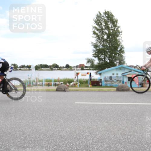 16.06.2024 - 26. Vierlanden-Triathlon Jannik Wohlers http://msf.ph/oto/6267564 16.06.2024 11:07:09 Radfahren 10, 77, 254, 262, 288 meine-sportfotos.de