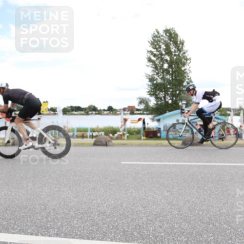 16.06.2024 - 26. Vierlanden-Triathlon Jannik Wohlers http://msf.ph/oto/6267586 16.06.2024 11:07:32 Radfahren 42, 131, 230, 269, 320, 335 meine-sportfotos.de