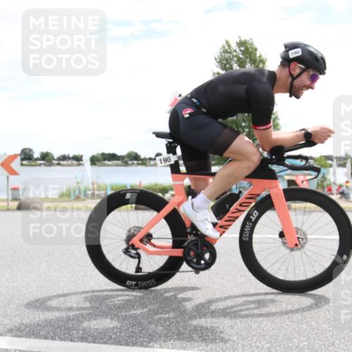 16.06.2024 - 26. Vierlanden-Triathlon Jannik Wohlers http://msf.ph/oto/6267597 16.06.2024 11:09:32 Radfahren 62, 165, 189, 190, 204, 337 meine-sportfotos.de