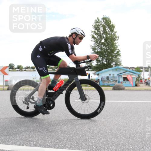 16.06.2024 - 26. Vierlanden-Triathlon Jannik Wohlers http://msf.ph/oto/6267605 16.06.2024 11:11:06 Radfahren 49, 60, 68, 167, 215, 383 meine-sportfotos.de