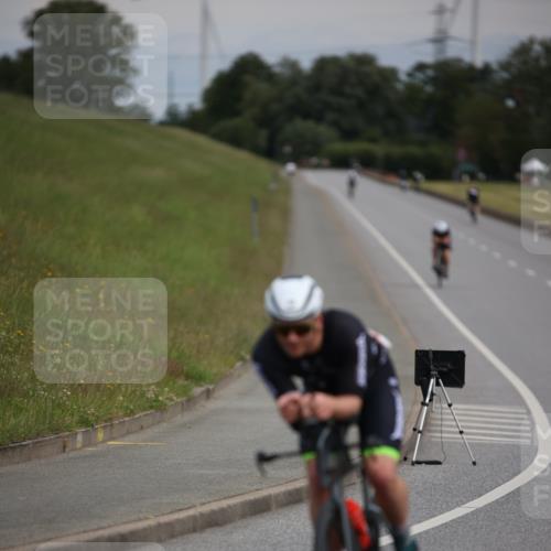16.06.2024 - 26. Vierlanden-Triathlon Jannik Wohlers http://msf.ph/oto/6267675 16.06.2024 10:39:08 Radfahren 49, 73, 107, 167 meine-sportfotos.de