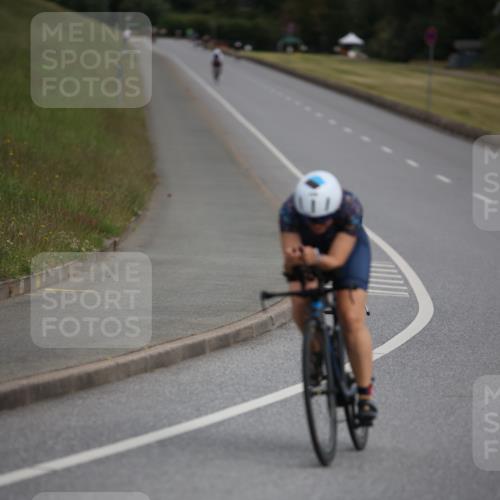 16.06.2024 - 26. Vierlanden-Triathlon Jannik Wohlers http://msf.ph/oto/6267701 16.06.2024 10:39:16 Radfahren 63, 73, 226 meine-sportfotos.de
