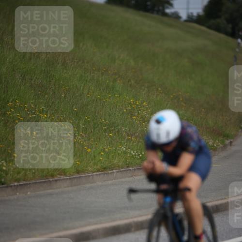 16.06.2024 - 26. Vierlanden-Triathlon Jannik Wohlers http://msf.ph/oto/6267719 16.06.2024 10:39:17 Radfahren 63, 226 meine-sportfotos.de
