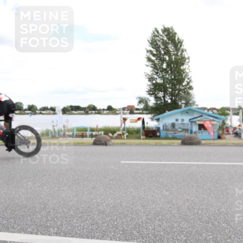 16.06.2024 - 26. Vierlanden-Triathlon Jannik Wohlers http://msf.ph/oto/6267734 16.06.2024 11:16:30 Radfahren 49, 54, 366 meine-sportfotos.de