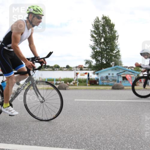 16.06.2024 - 26. Vierlanden-Triathlon Jannik Wohlers http://msf.ph/oto/6267750 16.06.2024 11:17:33 Radfahren 5, 41, 45, 71, 79, 217, 388, 437 meine-sportfotos.de