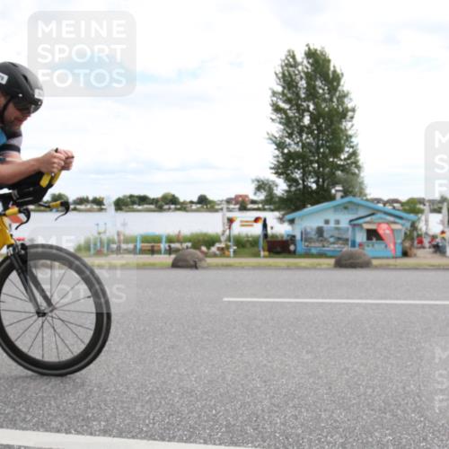 16.06.2024 - 26. Vierlanden-Triathlon Jannik Wohlers http://msf.ph/oto/6267753 16.06.2024 11:17:37 Radfahren 5, 41, 45, 71, 78, 79, 151, 217, 388, 437 meine-sportfotos.de