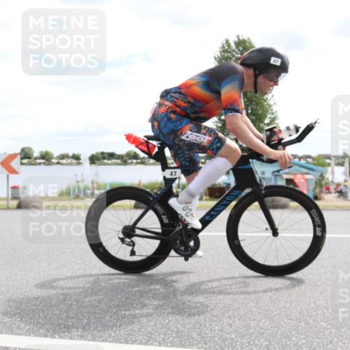 16.06.2024 - 26. Vierlanden-Triathlon Jannik Wohlers http://msf.ph/oto/6267763 16.06.2024 11:18:54 Radfahren 30, 47, 98, 226 meine-sportfotos.de