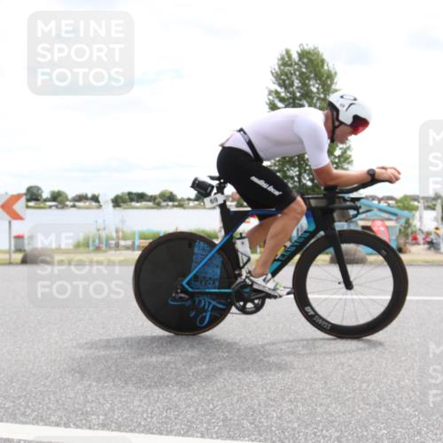16.06.2024 - 26. Vierlanden-Triathlon Jannik Wohlers http://msf.ph/oto/6267765 16.06.2024 11:19:08 Radfahren 18, 69, 214, 423, 442 meine-sportfotos.de