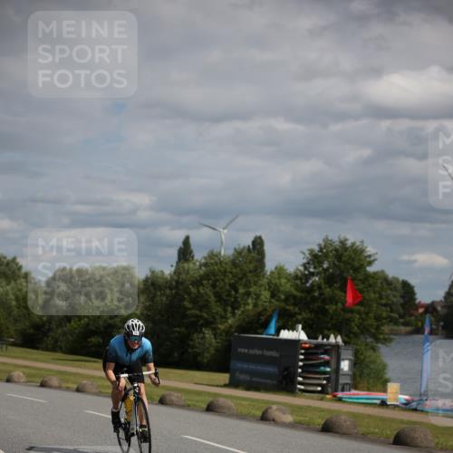 16.06.2024 - 26. Vierlanden-Triathlon Jannik Wohlers http://msf.ph/oto/6267766 16.06.2024 10:53:47 Radfahren 122, 193 meine-sportfotos.de