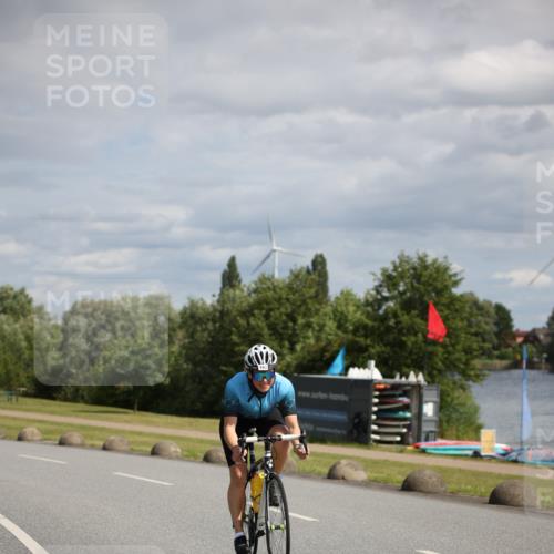 16.06.2024 - 26. Vierlanden-Triathlon Jannik Wohlers http://msf.ph/oto/6267774 16.06.2024 10:53:47 Radfahren 122, 193 meine-sportfotos.de