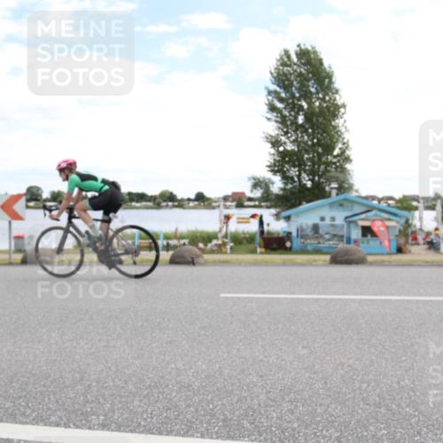 16.06.2024 - 26. Vierlanden-Triathlon Jannik Wohlers http://msf.ph/oto/6267796 16.06.2024 11:26:15 Radfahren 491, 511, 522, 632 meine-sportfotos.de
