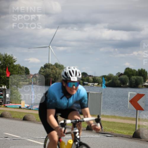 16.06.2024 - 26. Vierlanden-Triathlon Jannik Wohlers http://msf.ph/oto/6267848 16.06.2024 10:53:48 Radfahren 122, 193 meine-sportfotos.de