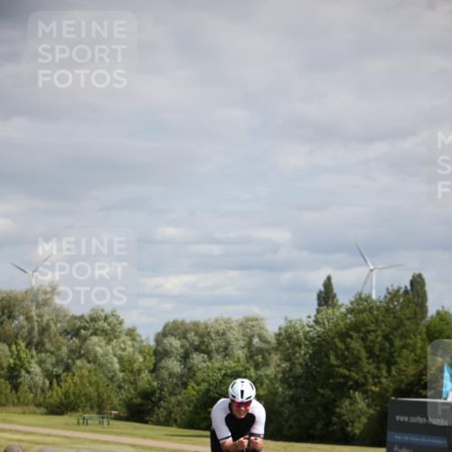 16.06.2024 - 26. Vierlanden-Triathlon Jannik Wohlers http://msf.ph/oto/6267851 16.06.2024 10:54:28 Radfahren 9, 144, 160 meine-sportfotos.de