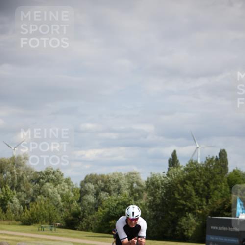 16.06.2024 - 26. Vierlanden-Triathlon Jannik Wohlers http://msf.ph/oto/6267852 16.06.2024 10:54:28 Radfahren 9, 144, 160 meine-sportfotos.de