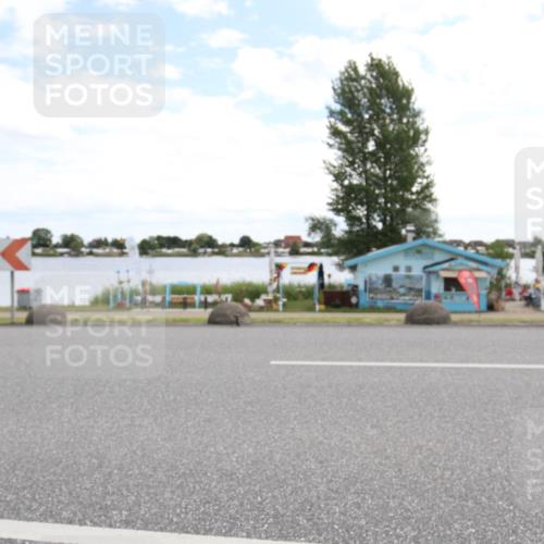 16.06.2024 - 26. Vierlanden-Triathlon Jannik Wohlers http://msf.ph/oto/6267875 16.06.2024 11:27:00 Radfahren 127, 202, 461, 477, 562, 643, 1278 meine-sportfotos.de