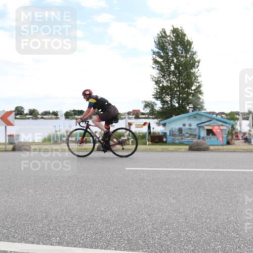 16.06.2024 - 26. Vierlanden-Triathlon Jannik Wohlers http://msf.ph/oto/6267876 16.06.2024 11:27:01 Radfahren 127, 202, 461, 477, 562, 616, 643, 1278 meine-sportfotos.de