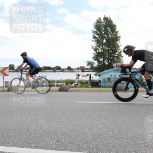 16.06.2024 - 26. Vierlanden-Triathlon Jannik Wohlers http://msf.ph/oto/6267878 16.06.2024 11:27:03 Radfahren 127, 202, 461, 477, 562, 616, 643, 1278 meine-sportfotos.de