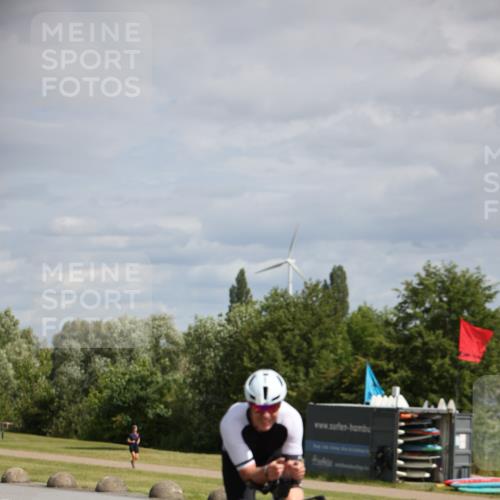 16.06.2024 - 26. Vierlanden-Triathlon Jannik Wohlers http://msf.ph/oto/6267886 16.06.2024 10:54:28 Radfahren 9, 144, 160 meine-sportfotos.de