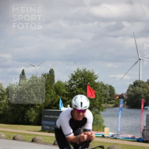 16.06.2024 - 26. Vierlanden-Triathlon Jannik Wohlers http://msf.ph/oto/6267896 16.06.2024 10:54:28 Radfahren 9, 144, 160 meine-sportfotos.de