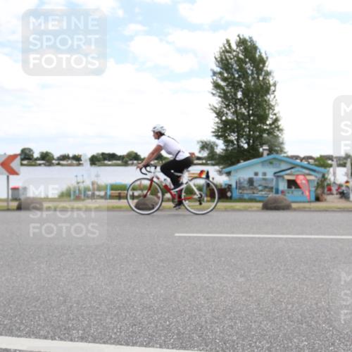 16.06.2024 - 26. Vierlanden-Triathlon Jannik Wohlers http://msf.ph/oto/6267897 16.06.2024 11:27:27 Radfahren 183, 507, 557, 597 meine-sportfotos.de