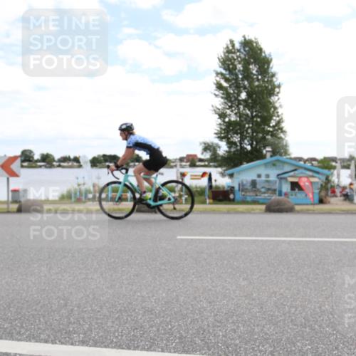 16.06.2024 - 26. Vierlanden-Triathlon Jannik Wohlers http://msf.ph/oto/6267909 16.06.2024 11:27:46 Radfahren 26, 144, 176, 481, 578, 582, 619 meine-sportfotos.de