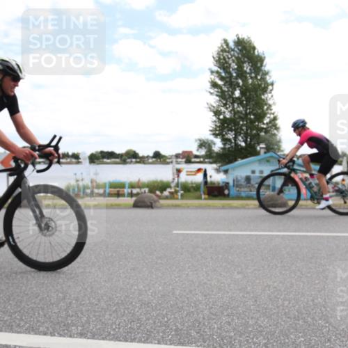 16.06.2024 - 26. Vierlanden-Triathlon Jannik Wohlers http://msf.ph/oto/6267921 16.06.2024 11:27:49 Radfahren 26, 144, 176, 481, 578, 582, 619 meine-sportfotos.de