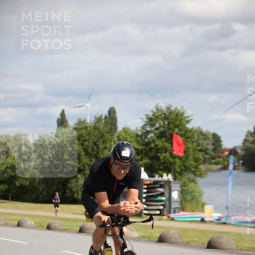 16.06.2024 - 26. Vierlanden-Triathlon Jannik Wohlers http://msf.ph/oto/6267922 16.06.2024 10:54:31 Radfahren 9, 56, 160 meine-sportfotos.de