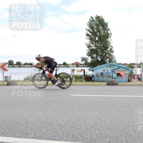 16.06.2024 - 26. Vierlanden-Triathlon Jannik Wohlers http://msf.ph/oto/6267929 16.06.2024 11:27:56 Radfahren 108, 164, 481, 490 meine-sportfotos.de