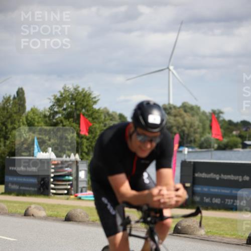 16.06.2024 - 26. Vierlanden-Triathlon Jannik Wohlers http://msf.ph/oto/6267936 16.06.2024 10:54:31 Radfahren 9, 56, 160 meine-sportfotos.de