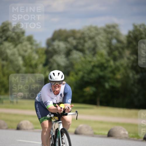 16.06.2024 - 26. Vierlanden-Triathlon Jannik Wohlers http://msf.ph/oto/6267943 16.06.2024 10:54:42 Radfahren 26, 29, 32, 35, 195, 223 meine-sportfotos.de