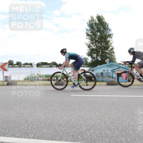 16.06.2024 - 26. Vierlanden-Triathlon Jannik Wohlers http://msf.ph/oto/6267961 16.06.2024 11:28:35 Radfahren 147, 210, 486, 493 meine-sportfotos.de