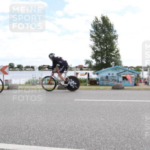 16.06.2024 - 26. Vierlanden-Triathlon Jannik Wohlers http://msf.ph/oto/6267963 16.06.2024 11:28:36 Radfahren 210, 486, 493 meine-sportfotos.de