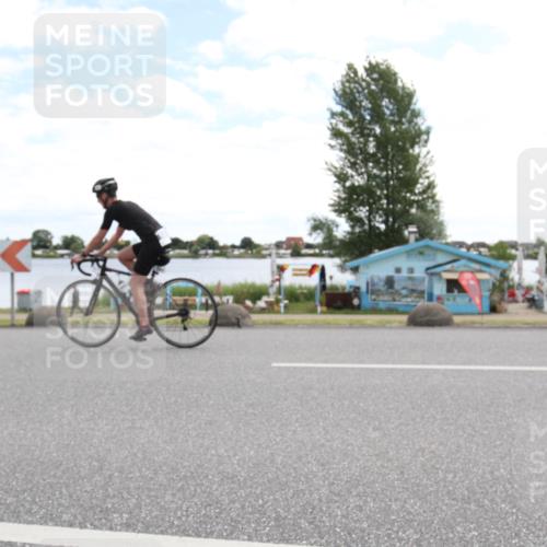 16.06.2024 - 26. Vierlanden-Triathlon Jannik Wohlers http://msf.ph/oto/6267965 16.06.2024 11:28:41 Radfahren 210, 486, 501, 533, 575 meine-sportfotos.de