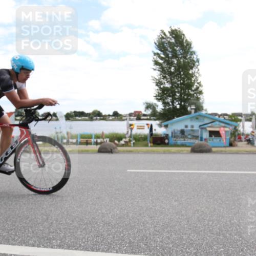 16.06.2024 - 26. Vierlanden-Triathlon Jannik Wohlers http://msf.ph/oto/6267984 16.06.2024 11:28:48 Radfahren 90, 533, 536, 575 meine-sportfotos.de