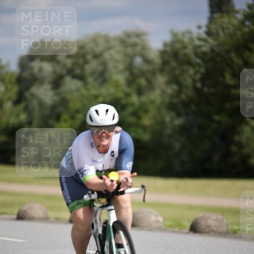 16.06.2024 - 26. Vierlanden-Triathlon Jannik Wohlers http://msf.ph/oto/6267992 16.06.2024 10:54:42 Radfahren 26, 29, 32, 35, 195, 223 meine-sportfotos.de