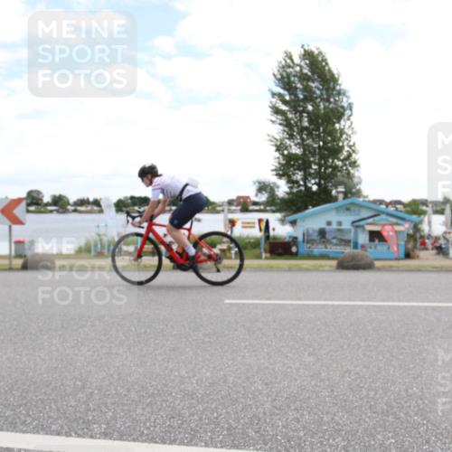 16.06.2024 - 26. Vierlanden-Triathlon Jannik Wohlers http://msf.ph/oto/6268005 16.06.2024 11:28:51 Radfahren 90, 160, 536, 575 meine-sportfotos.de