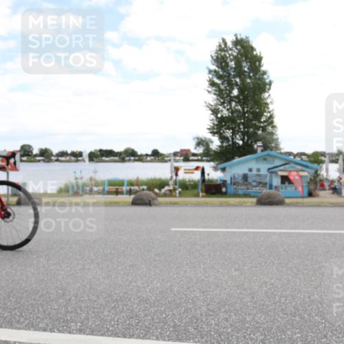 16.06.2024 - 26. Vierlanden-Triathlon Jannik Wohlers http://msf.ph/oto/6268037 16.06.2024 11:29:09 Radfahren 35, 102, 238, 539, 588, 605 meine-sportfotos.de