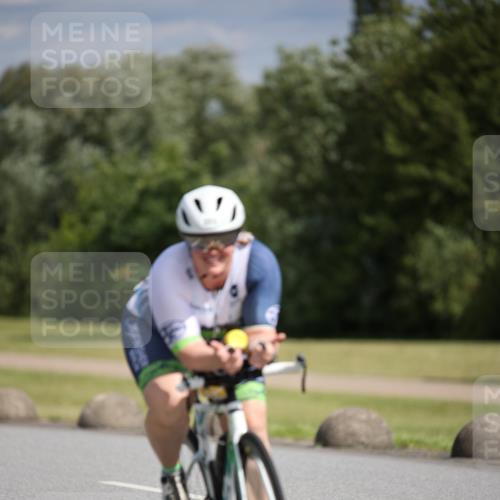 16.06.2024 - 26. Vierlanden-Triathlon Jannik Wohlers http://msf.ph/oto/6268046 16.06.2024 10:54:42 Radfahren 26, 29, 32, 35, 195, 223 meine-sportfotos.de
