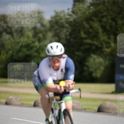 16.06.2024 - 26. Vierlanden-Triathlon Jannik Wohlers http://msf.ph/oto/6268052 16.06.2024 10:54:42 Radfahren 26, 29, 32, 35, 195, 223 meine-sportfotos.de
