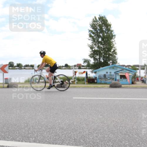 16.06.2024 - 26. Vierlanden-Triathlon Jannik Wohlers http://msf.ph/oto/6268059 16.06.2024 11:29:18 Radfahren 20, 221, 539, 623 meine-sportfotos.de