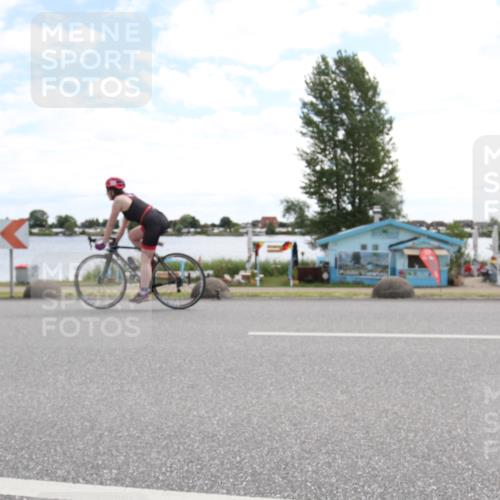 16.06.2024 - 26. Vierlanden-Triathlon Jannik Wohlers http://msf.ph/oto/6268061 16.06.2024 11:29:27 Radfahren 20, 598 meine-sportfotos.de